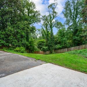 Photo #79 of 3323 Woodridge Place, Lynchburg, VA 0.5 acres