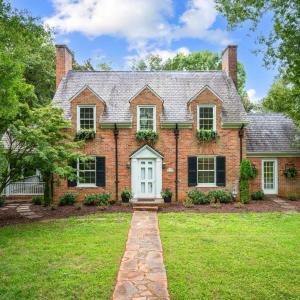 Photo #13 of 3323 Woodridge Place, Lynchburg, VA 0.5 acres