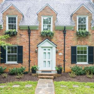 Photo #1 of 3323 Woodridge Place, Lynchburg, VA 0.5 acres