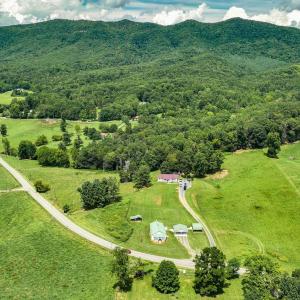 Photo #8 of 11808 Narrow Passage Rd, Eagle Rock, VA 1.9 acres