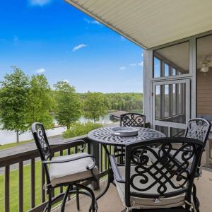 Photo #1 of 1175 Mariners Way, Huddleston, VA