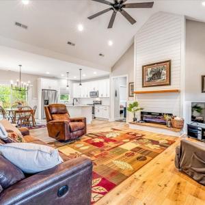 Photo #5 of 1837 Wingfield Dr, Goode, VA 1.0 acres