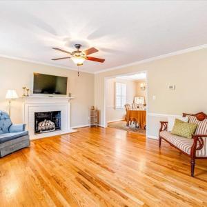 Photo #9 of 2405 Hawthorne Road, Lynchburg, VA 0.9 acres