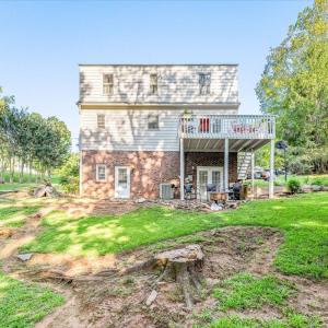 Photo #33 of 2405 Hawthorne Road, Lynchburg, VA 0.9 acres
