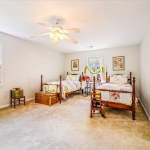 Photo #22 of 2405 Hawthorne Road, Lynchburg, VA 0.9 acres