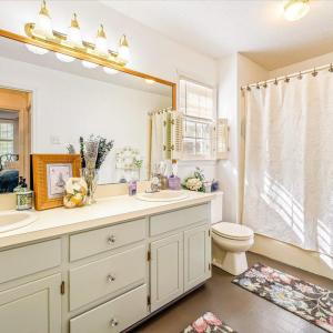 Photo #17 of 2405 Hawthorne Road, Lynchburg, VA 0.9 acres