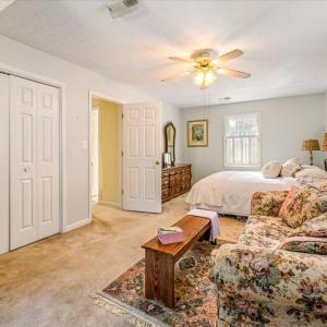 Photo #21 of 2405 Hawthorne Road, Lynchburg, VA 0.9 acres