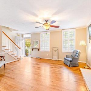 Photo #10 of 2405 Hawthorne Road, Lynchburg, VA 0.9 acres