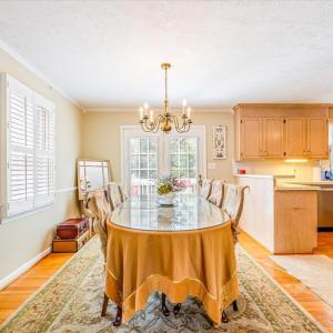Photo #12 of 2405 Hawthorne Road, Lynchburg, VA 0.9 acres