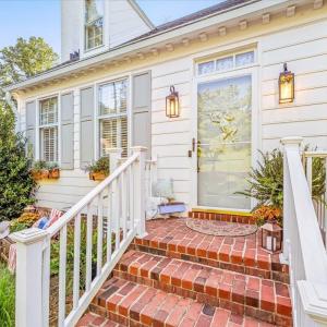 Photo #6 of 2405 Hawthorne Road, Lynchburg, VA 0.9 acres