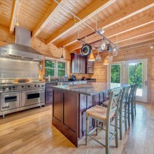 Photo #8 of 1769 Scenic View Road, Moneta, VA 76.0 acres