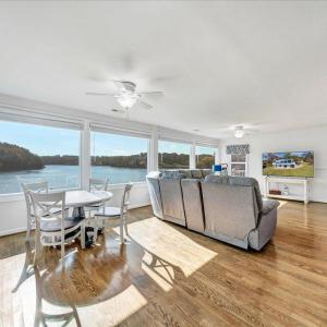 Photo #11 of 1193 Rebel Lane, Goodview, VA 0.6 acres