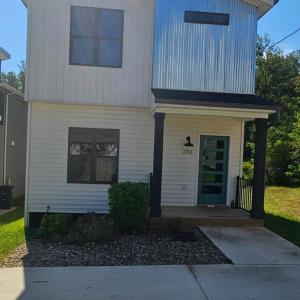 Photo #4 of 2713 Rainbow Circle, Lynchburg, VA 0.1 acres