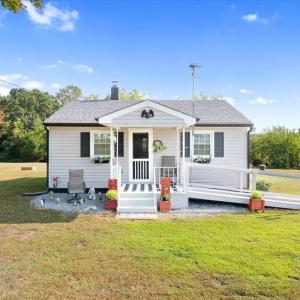 Photo #26 of 3684 Brights Road, Gretna, VA 0.9 acres