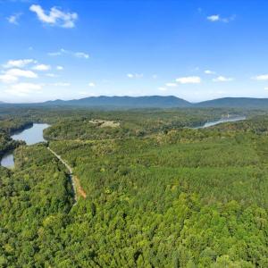 Photo #23 of 3684 Brights Road, Gretna, VA 0.9 acres