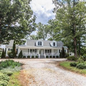 Photo #2 of 1562 Rocks Church Road, Pamplin, VA 114.1 acres