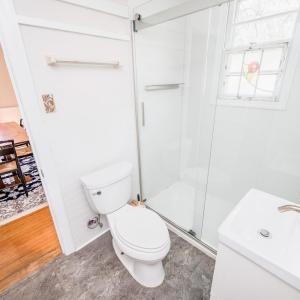 Photo #9 of 1304 Oak Lane, Lynchburg, VA 0.3 acres