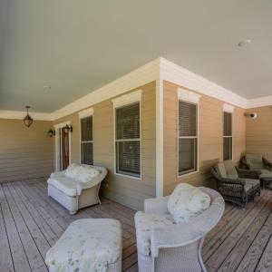 L-Shaped covered front porch