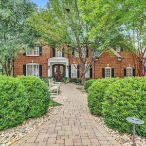 Photo #2 of 211 Paddington Court, Lynchburg, VA 0.6 acres