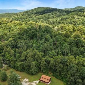 Photo #10 of 2070 Woodson Rd, Roseland, VA 7.5 acres