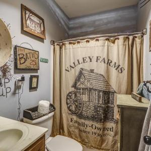 Photo #53 of 2315 Roark Mill Road, Hurt, VA 32.8 acres