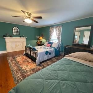 Photo #56 of 721 Grove Street, Bedford, VA 0.4 acres