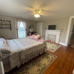 Photo #64 of 721 Grove Street, Bedford, VA 0.4 acres