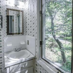 Photo #45 of 2120 Surrey Place, Lynchburg, VA 0.5 acres
