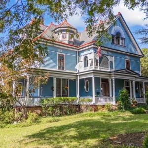 Photo #2 of 211 Cabell Street, Lynchburg, VA 0.6 acres