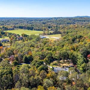 Photo #85 of 207 Fox Runn Dr, Lynchburg, VA 2.3 acres