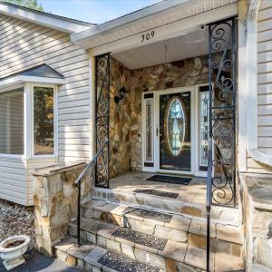 Photo #4 of 309 Tulip Tree Lane, Moneta, VA 0.5 acres