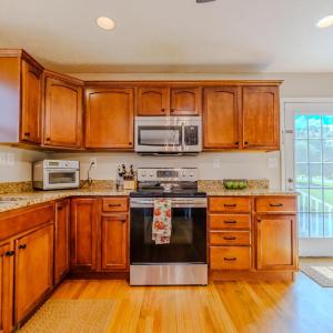 Photo #18 of 225 Frost Drive, Concord, VA 0.8 acres