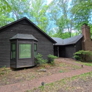 Photo #3 of 2130 Burnt Bridge Road, Lynchburg, VA 2.1 acres