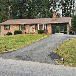 Photo #2 of 155 Wellington Drive, Lynchburg, VA 0.5 acres