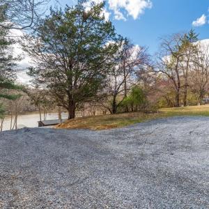 Photo #19 of 509 Pleasure Point Drive, Goodview, VA 0.9 acres