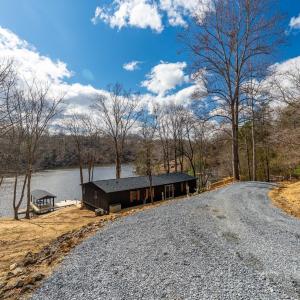 Photo #20 of 509 Pleasure Point Drive, Goodview, VA 0.9 acres