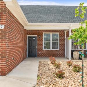 Photo #3 of 172 Villa Oak Circle, Bedford, VA 0.1 acres