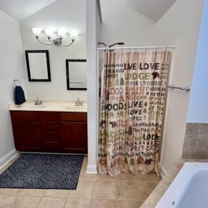 Photo #19 of 172 Stoney Creek Drive, Madison Heights, VA 1.0 acres