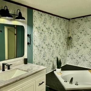 Photo #13 of 6223 Joppa Mill Rd, Moneta, VA 2.1 acres