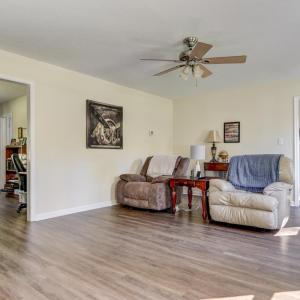 Photo #20 of 1405 Pine Bluff Drive, Lynchburg, VA 0.6 acres