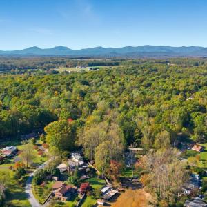 Photo #47 of 2206 Timberlake Drive, Lynchburg, VA 0.5 acres