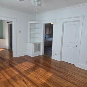 Entry to kitchen
