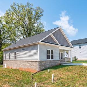 Photo #3 of 456 North Avenue, Appomattox, VA 0.1 acres