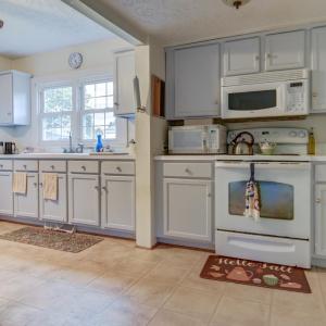 Photo #11 of 736 Selene Street, Lynchburg, VA 0.9 acres