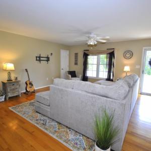 Photo #4 of 1453 Hummingbird Lane, Spout Spring, VA 1.0 acres