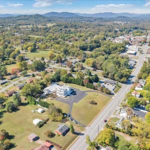 Photo #86 of 812 E Main Street, Bedford, VA 2.9 acres