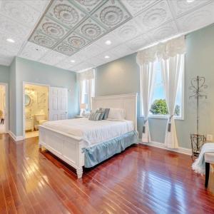 Photo #46 of 812 E Main Street, Bedford, VA 2.9 acres