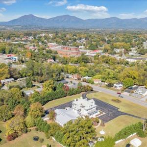 Photo #84 of 812 E Main Street, Bedford, VA 2.9 acres