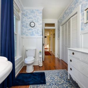 Photo #45 of 1002 Broad Street, Altavista, VA 0.3 acres