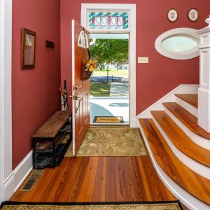 Photo #8 of 1002 Broad Street, Altavista, VA 0.3 acres